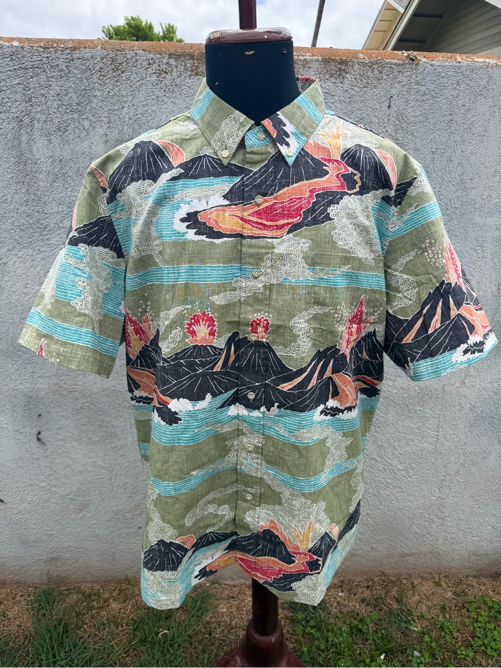 New Reyn Spooner Volcanoes National Parks Men’s Hawaiian Shirt Men's XL Rare
